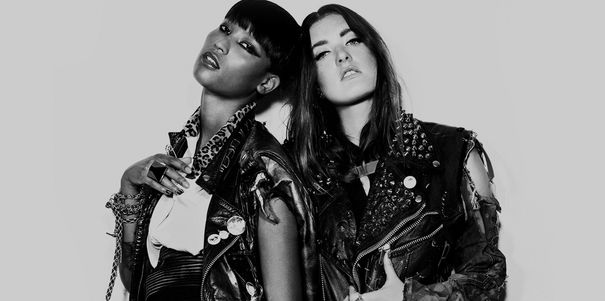 Icona pop charli xcx i love it. Группа icona Pop. Icona Pop feat. Charli XCX.