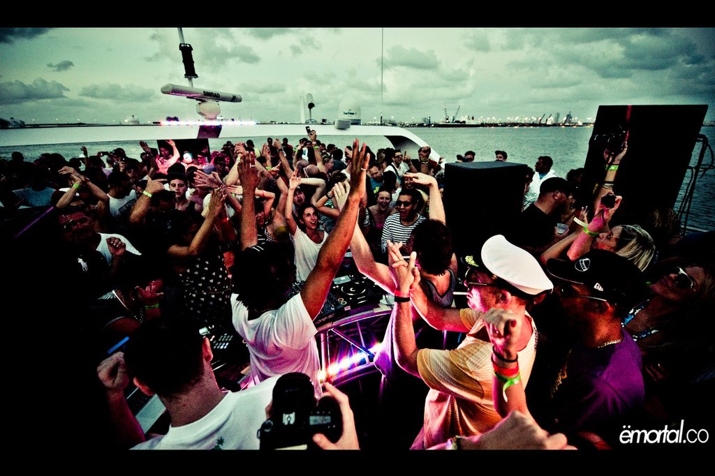 Never Get Out of the Boat party w Hernan Cattaneo & Nick Warren B2B Image