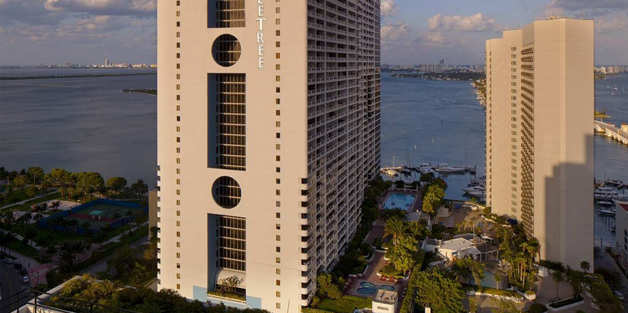 Dock at Doubletree by Hilton Grand Hotel Image Dock at Doubletree by Hilton Grand Hotel Image