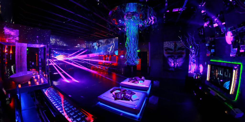 House Nightclub Image